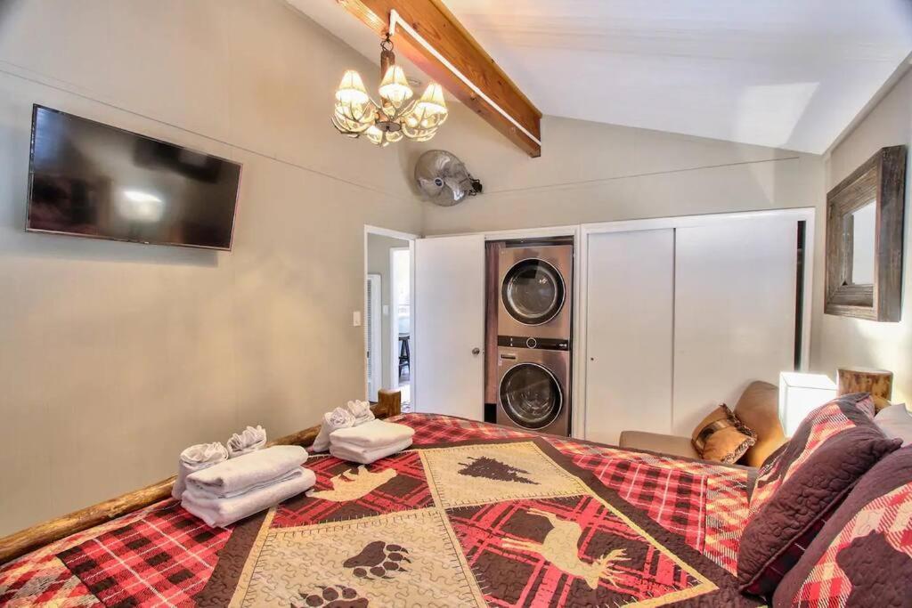 Chalet Monterey W/Hot Tub - Big Decks/Bbq Villa Big Bear Lake Exterior photo