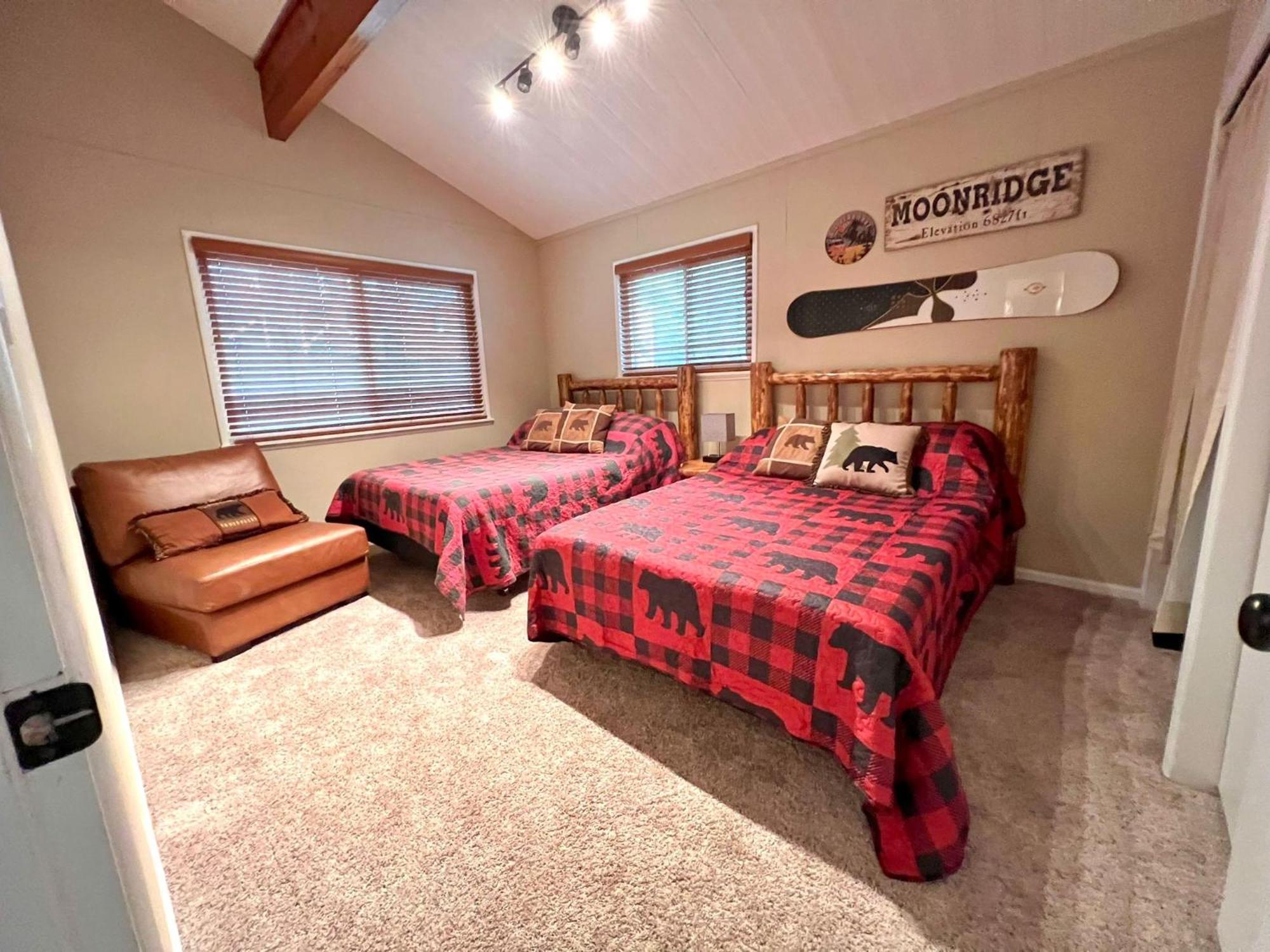 Chalet Monterey W/Hot Tub - Big Decks/Bbq Villa Big Bear Lake Exterior photo